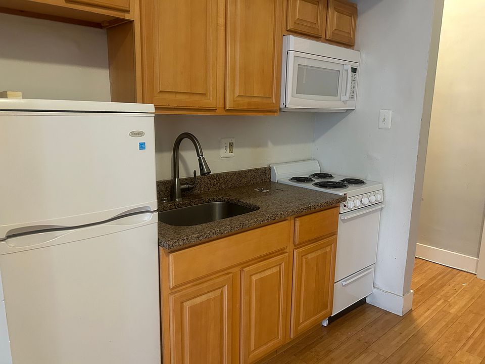 1st image of 3431 Spring Garden St #12