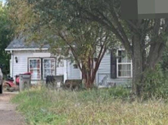 1st image of 899 Lyndsey Brooke Ct