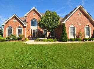 61 Tournament Dr N, Hawthorn Woods, IL 60047
