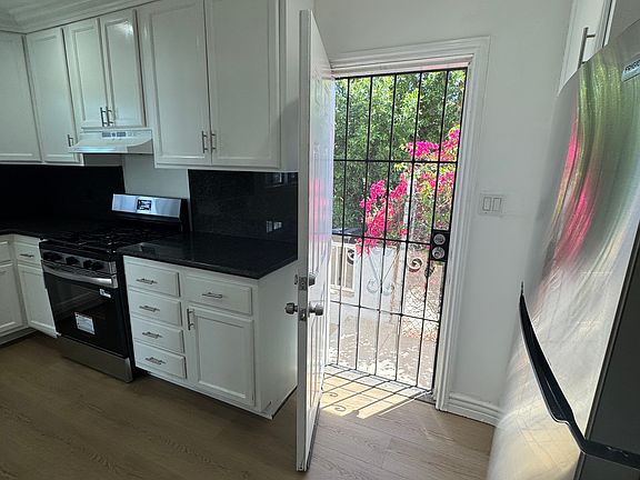5th image of 7737 Gentry Ave