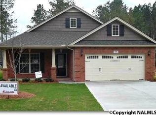 1812 Yadkin St, Huntsville, AL 35757
