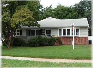 360 Mae Rd, Glen Burnie, MD 21061