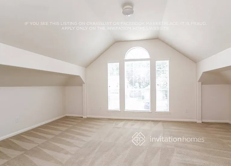 8903 Rolling Rapids Rd — Photo 11