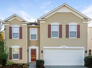 14303 Hartwell Farm Dr, Charlotte, NC 28278