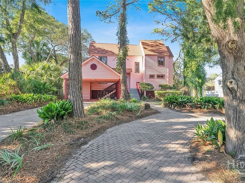 1st image of 223 Catalina Drive