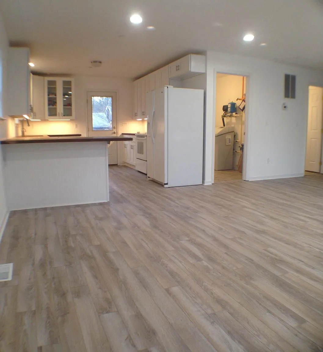 2 bed, 1044 sqft, $2,500 — Photo 1