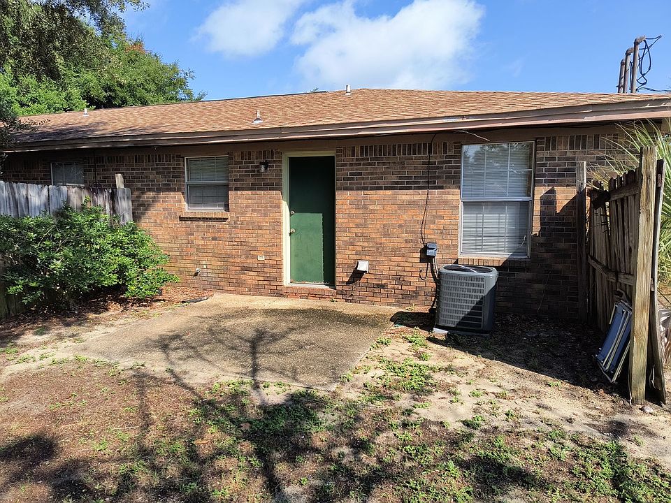1st image of 3395 Greenbriar Cir #C