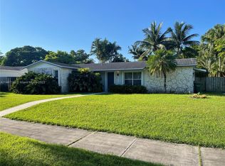 466 NW 17th Ct, Homestead, FL 33030