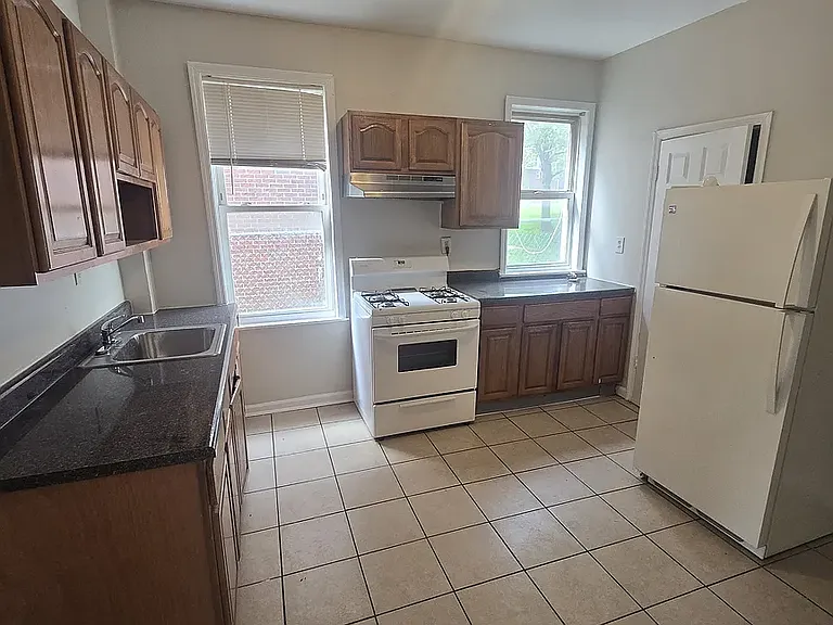 17 Earl St #5D — Photo 1