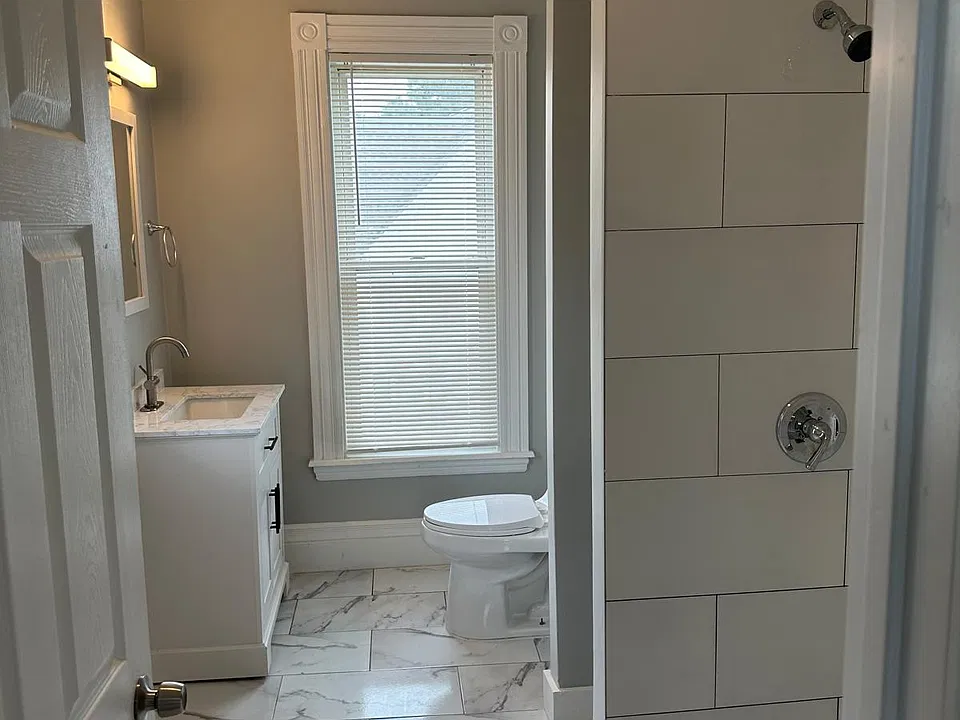 29 Warren Ave #2R