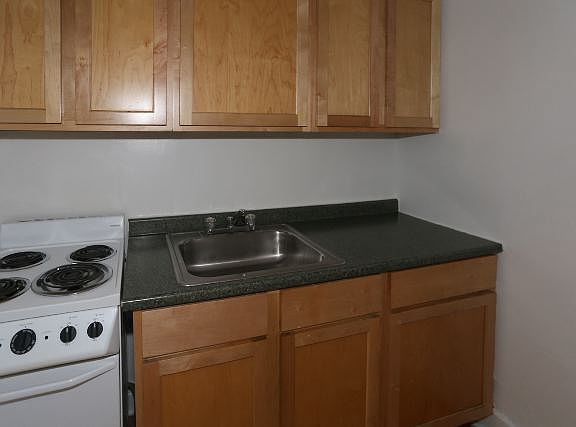 2nd image of 536 W Arlington Pl APT 314