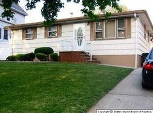 296 Jewett Ave, Staten Island, NY 10302