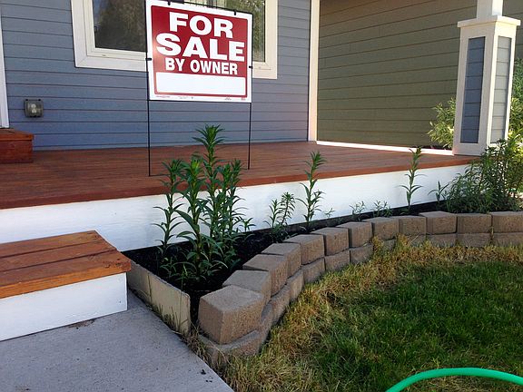 Front Planter and Deck