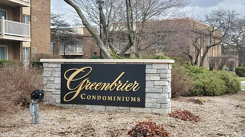 902 W Alleghany Dr #2D Photo 1