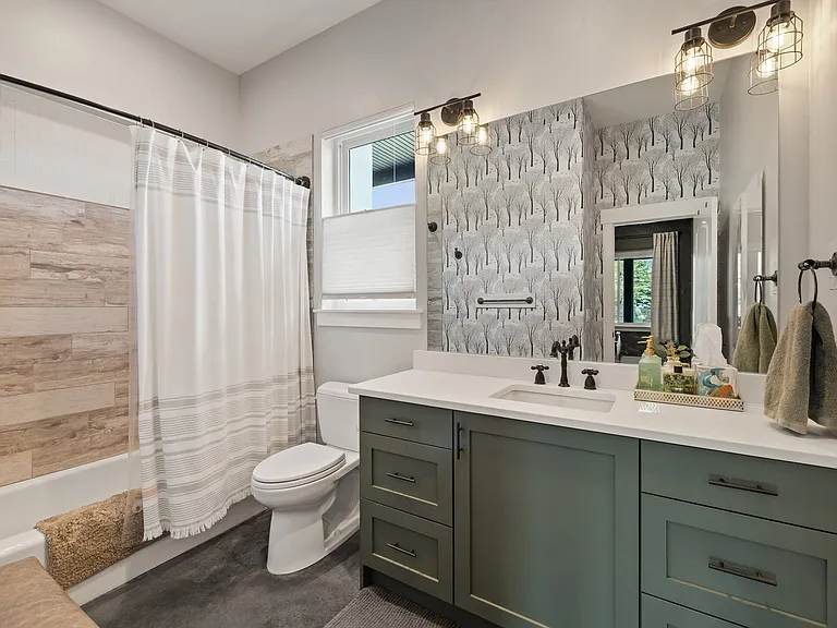 5240 Lake Creek Rd — Photo 26