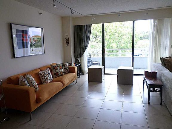 2nd image of 20355 NE 34th Ct APT 327