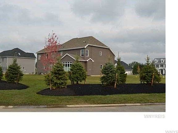 3rd image of 14 Evergreen Trl