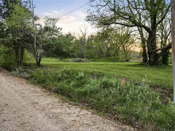 231 Madison, Combs, AR 72721