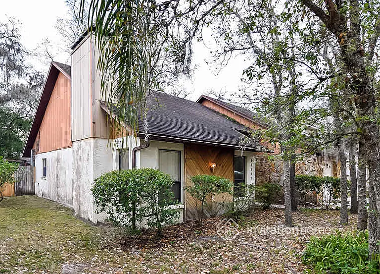10207 N Hyaleah Rd — Photo 2