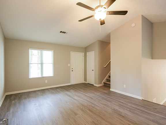 3rd image of 733 Emerald Forest Cir SW