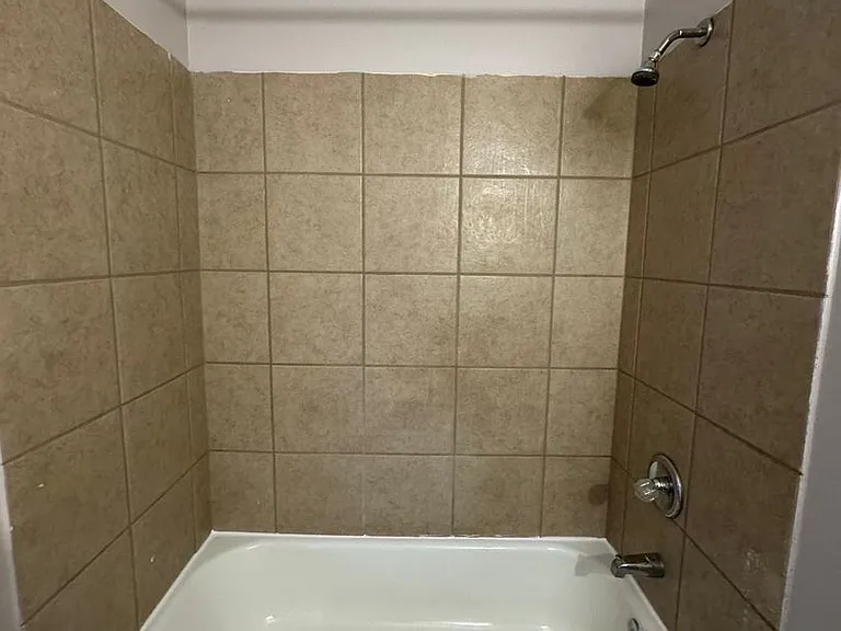 3908 Groveland Ave — Photo 4