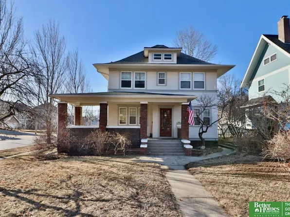 5001 Davenport St, Omaha, NE 68132