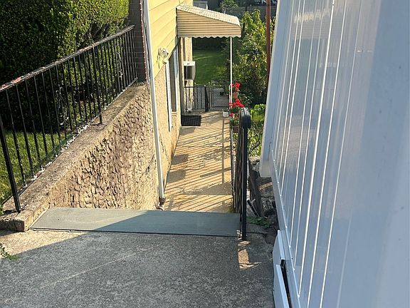 4th image of 76 AKA74 Fortfield Avenue