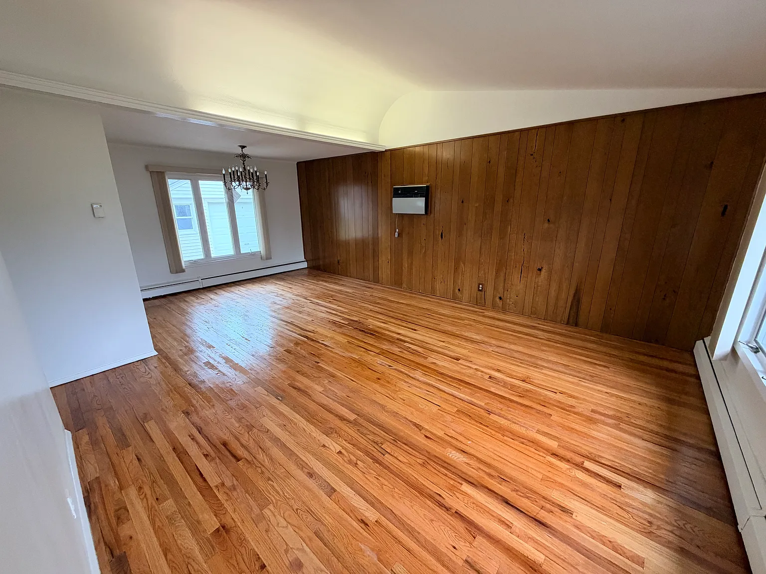 3 bed, $3,200 — Photo 2