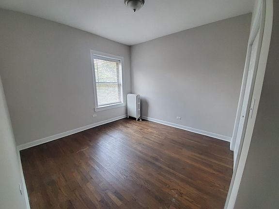 3rd image of 1349 W Touhy Ave #2B