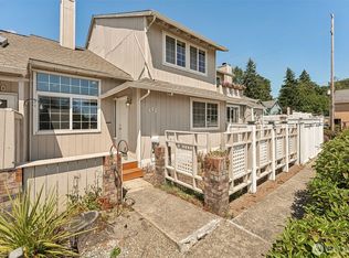 442 E 31st St #D3, Bremerton, WA 98310