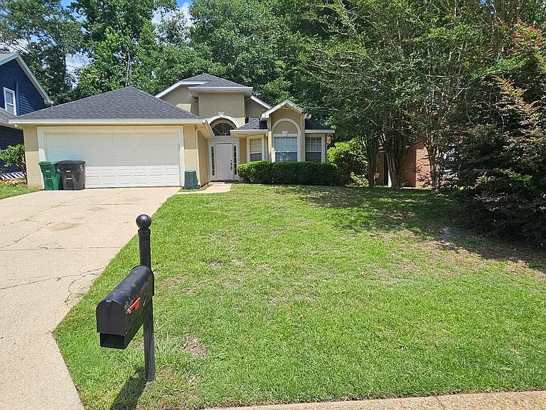 1775 Newman Ln — Photo 4