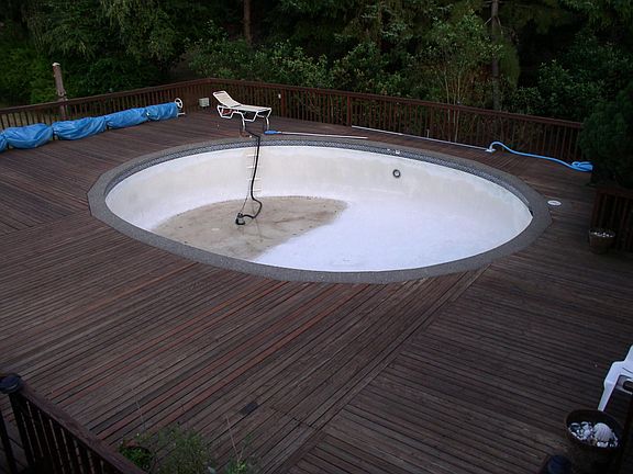 25x27 gunite pool