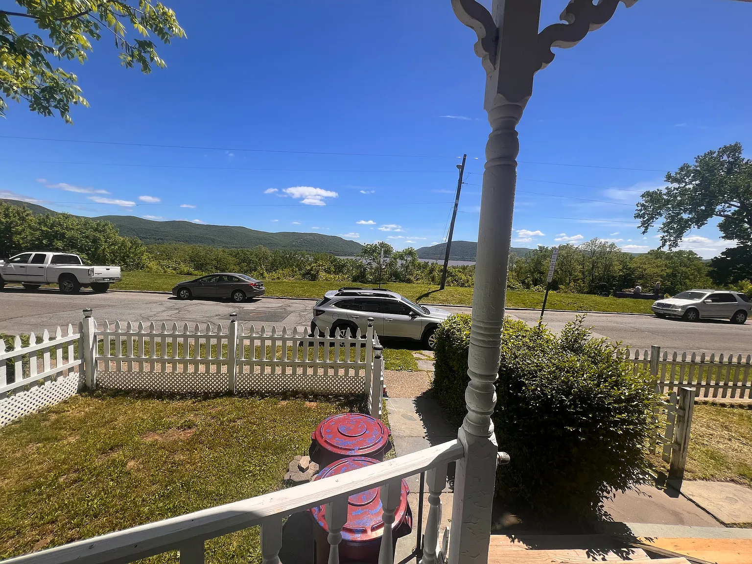1 bed, 950 sqft, $1,900 — Photo 2