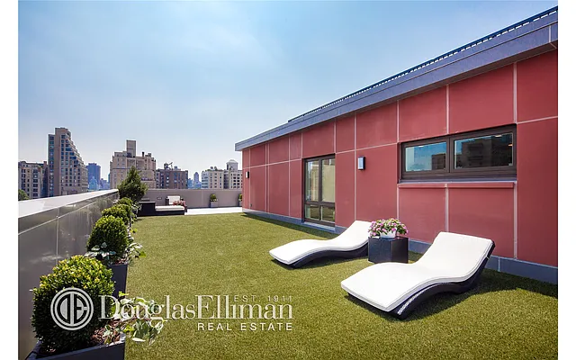 Sold by Douglas Elliman | media 26