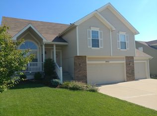 8922 NE 111th St, Kansas City, MO 64157