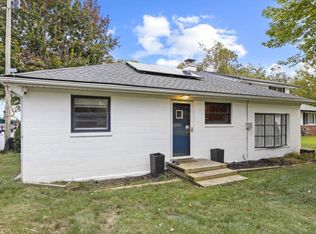 5810 Lakeshore Rd N, Palms, MI 48465