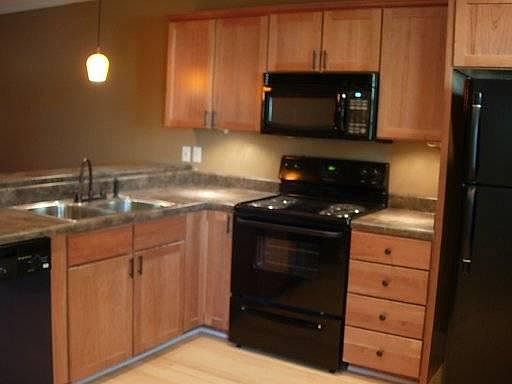 3rd image of 801 Channing Dr