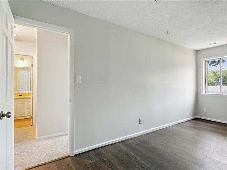 6442 Duquesne Pl — Photo 19