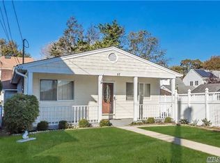 97 Bismark Ave, Valley Stream, NY 11581