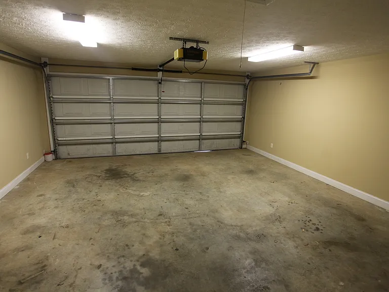 1704 Stone Pointe Dr — Photo 22