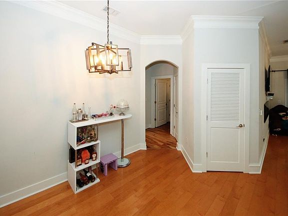 4th image of 799 Hammond Dr Unit 116