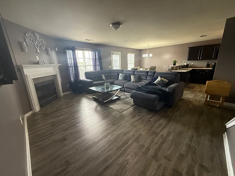 1124 Harmony Ln — Photo 6