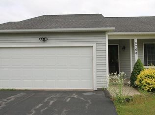 8708 New Country Dr, Cicero, NY 13039