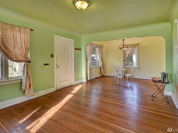 3rd image of 1318 N Montgomery Ave