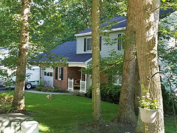2nd image of 689 Berkshire Dr