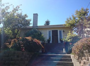 5011 36th Ave NE, Seattle, WA 98105