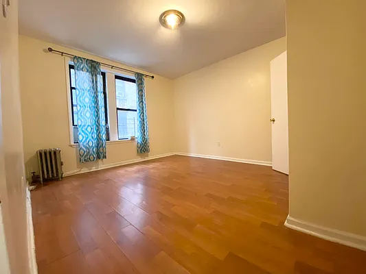 Rented by EastMount Realty LLC | media 14