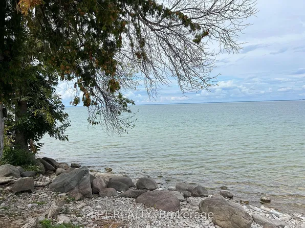 40586B W Shore Rd, Georgian Bay, ON L0K 1S0