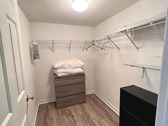 5th image of 13 Hull Ln #2
