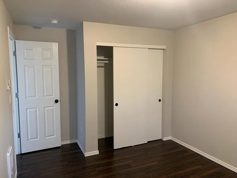 Rosewood Commons — Photo 8